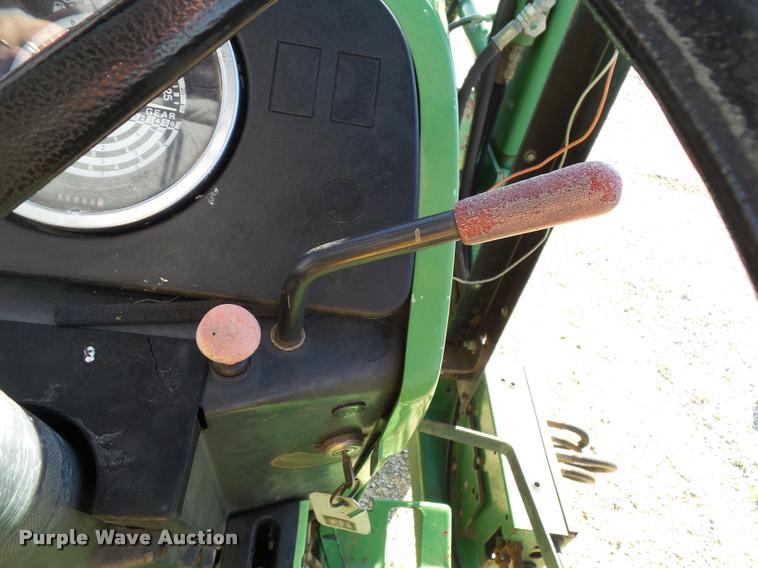 image for item K8116 John Deere 2355 tractor