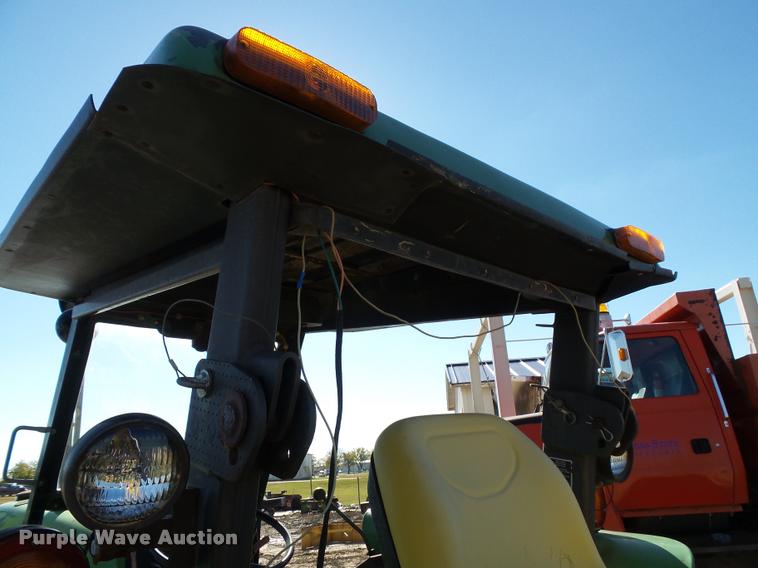 image for item K8116 John Deere 2355 tractor