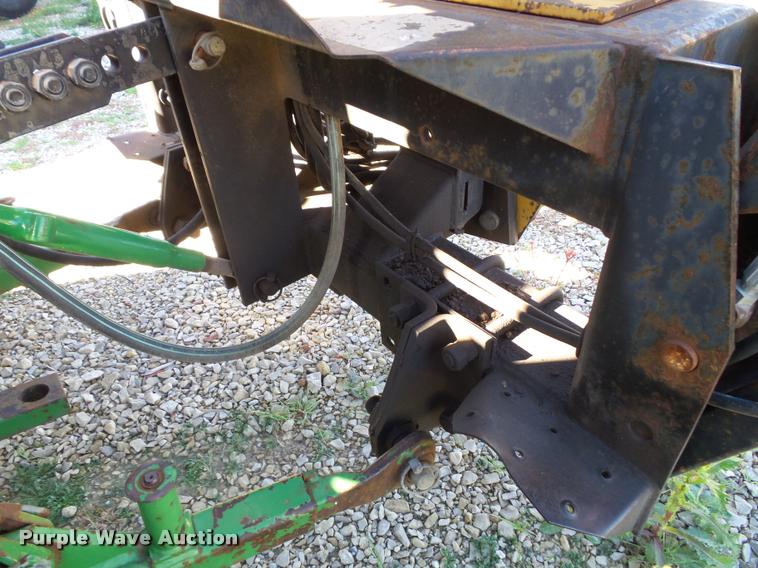 image for item K8116 John Deere 2355 tractor