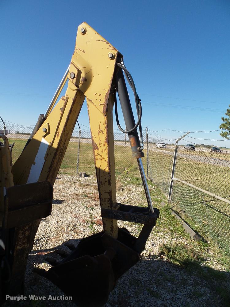 image for item K8116 John Deere 2355 tractor