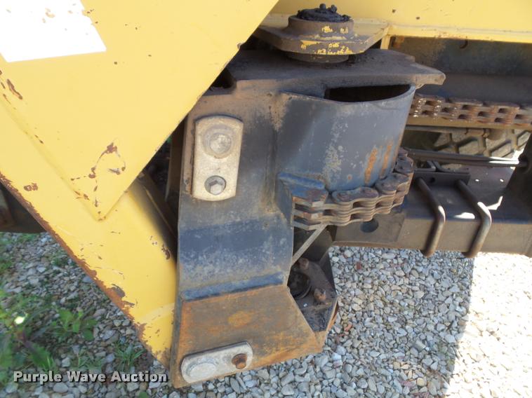 image for item K8116 John Deere 2355 tractor