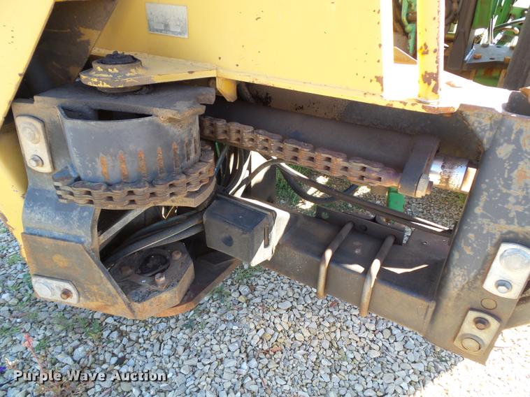 image for item K8116 John Deere 2355 tractor