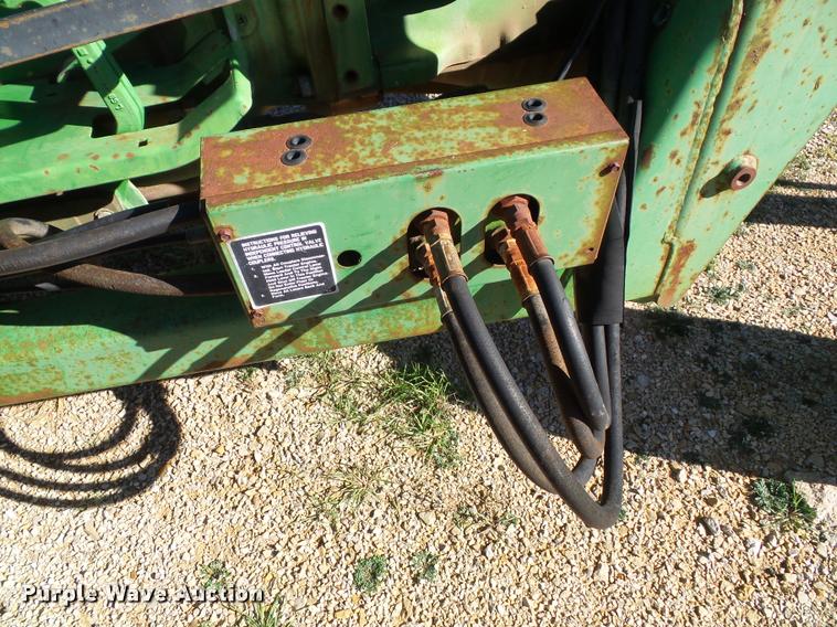 image for item K8116 John Deere 2355 tractor