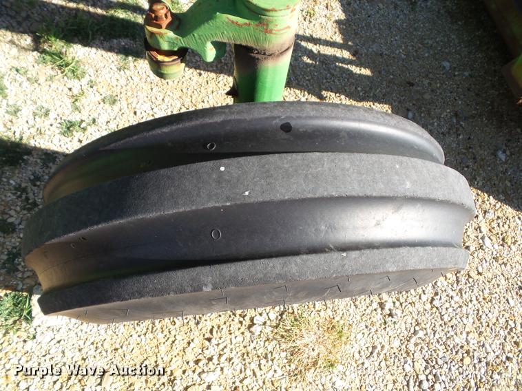 image for item K8116 John Deere 2355 tractor