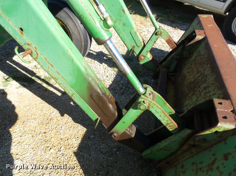 image for item K8116 John Deere 2355 tractor