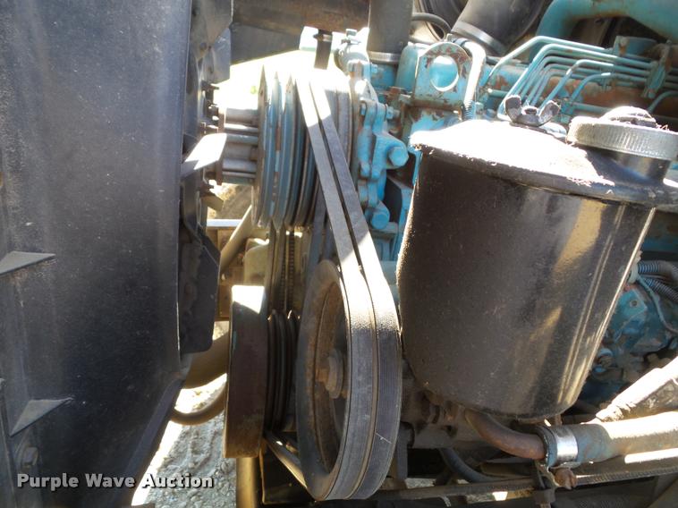 image for item K8117 1987 International S1900 bucket truck