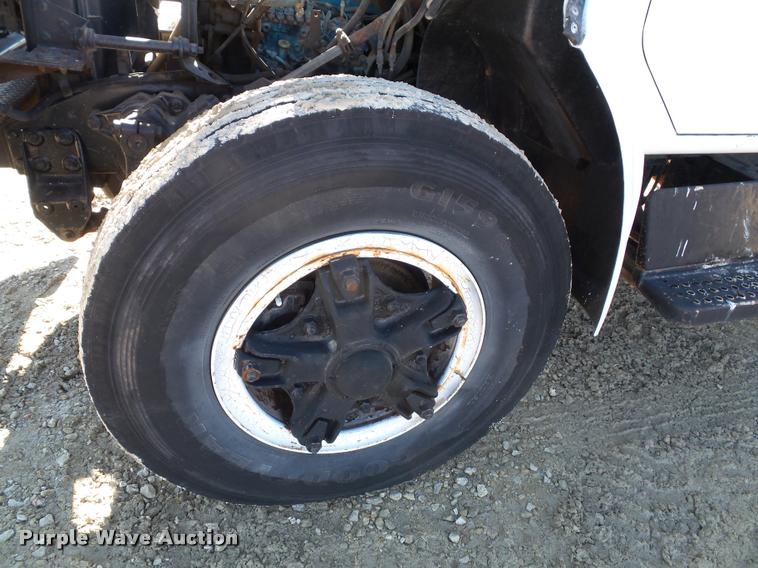 image for item K8117 1987 International S1900 bucket truck