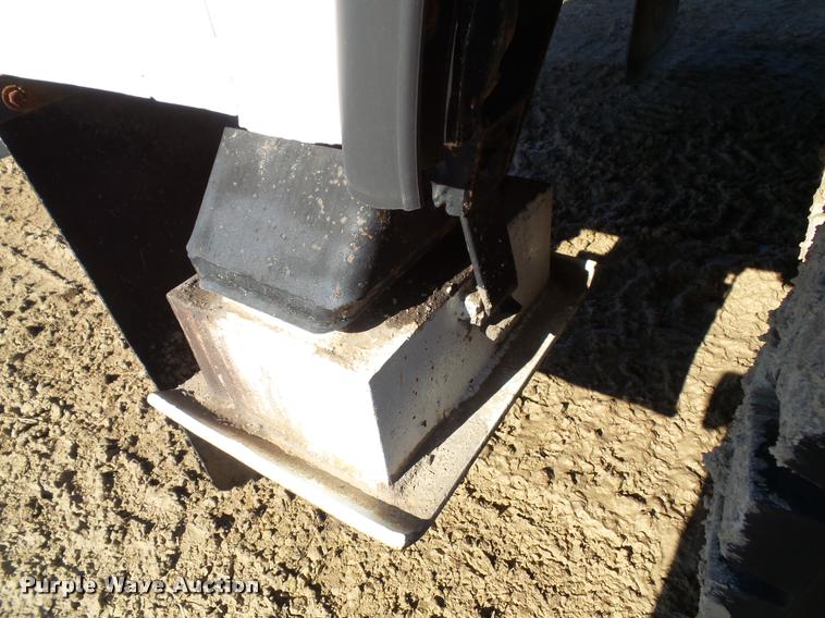 image for item K8117 1987 International S1900 bucket truck