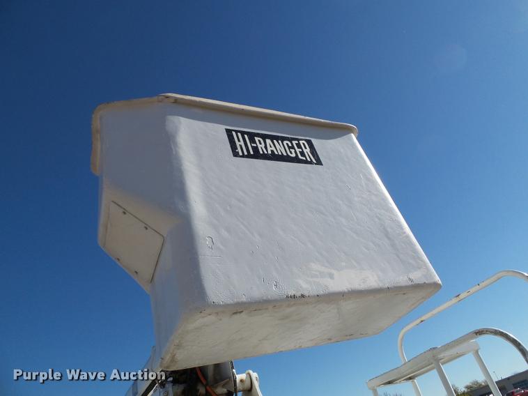 image for item K8117 1987 International S1900 bucket truck