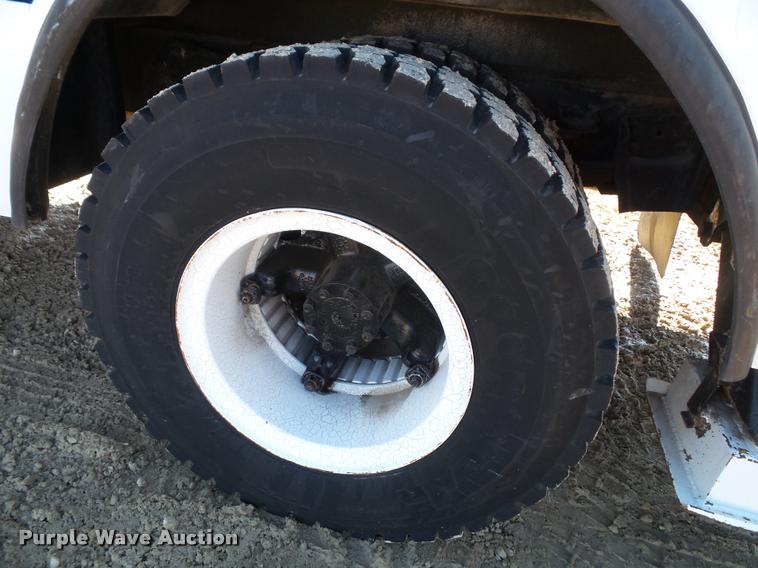 image for item K8117 1987 International S1900 bucket truck