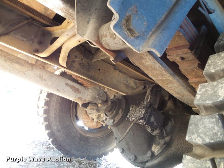 image for item K8117 1987 International S1900 bucket truck