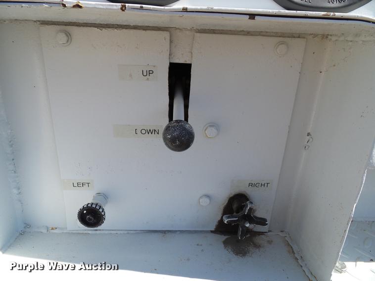 image for item K8117 1987 International S1900 bucket truck