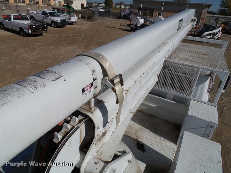 image for item K8117 1987 International S1900 bucket truck