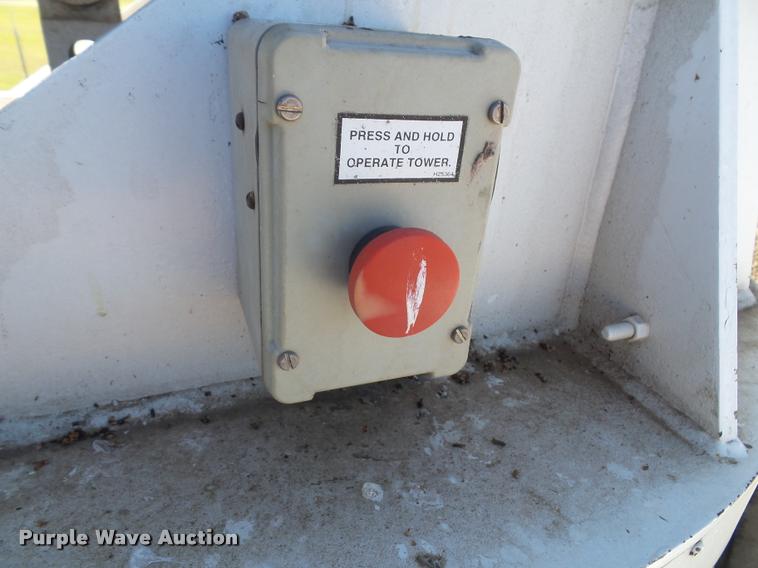 image for item K8117 1987 International S1900 bucket truck