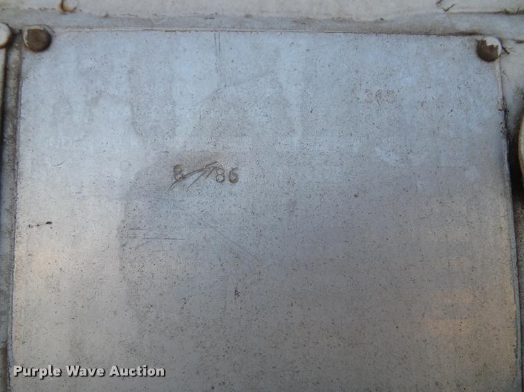 image for item K8117 1987 International S1900 bucket truck