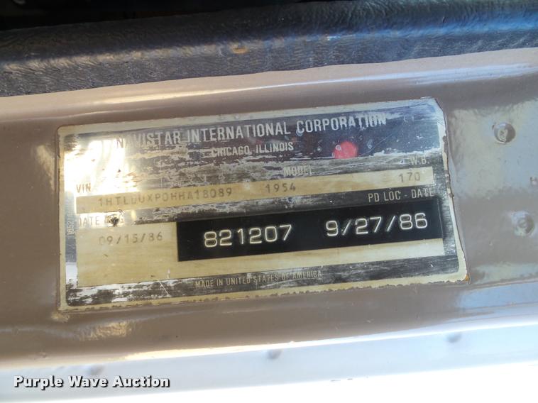 image for item K8117 1987 International S1900 bucket truck