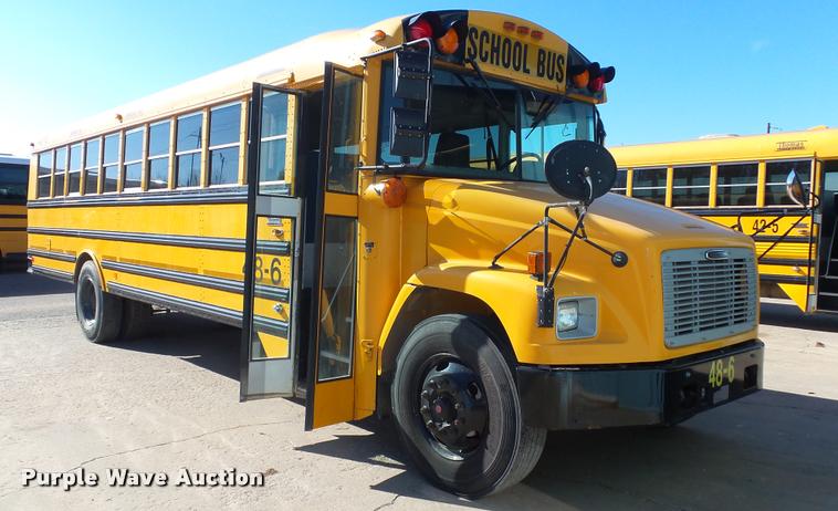 image for item K8125 2006 Freightliner FS65 Thomas school bus