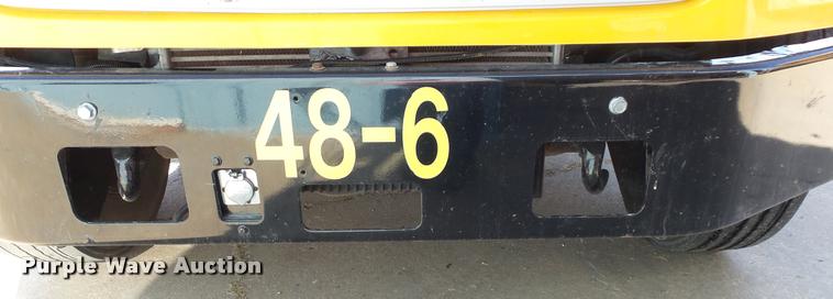 image for item K8125 2006 Freightliner FS65 Thomas school bus