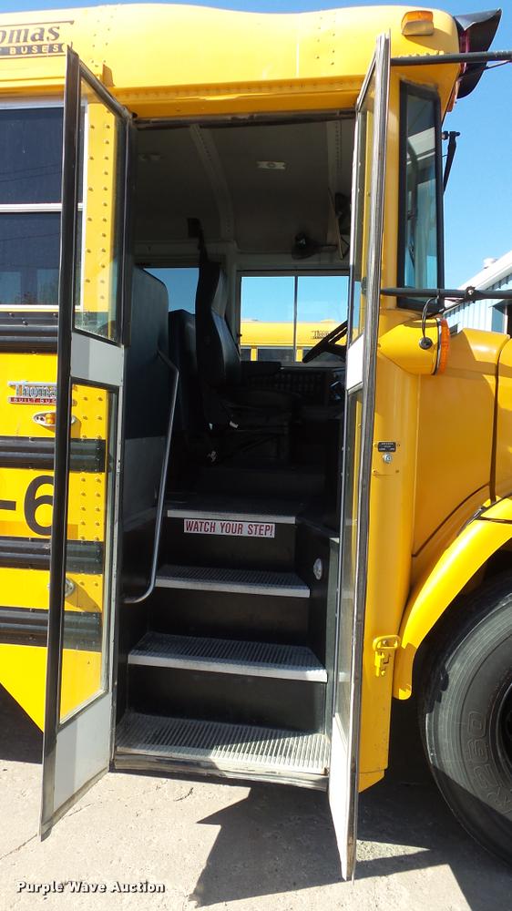 image for item K8125 2006 Freightliner FS65 Thomas school bus