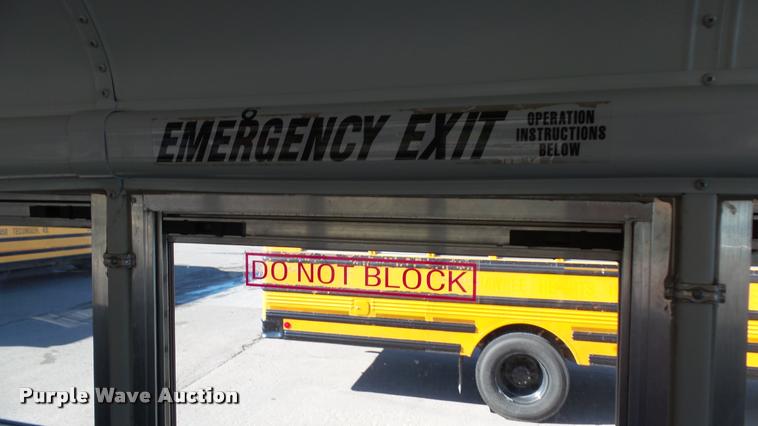 image for item K8125 2006 Freightliner FS65 Thomas school bus