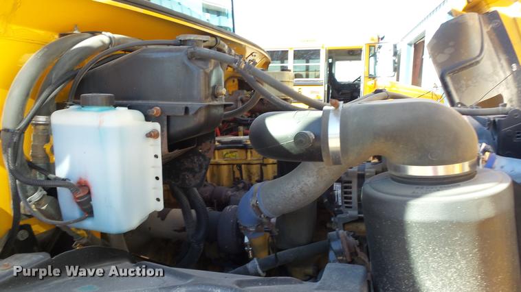 image for item K8125 2006 Freightliner FS65 Thomas school bus
