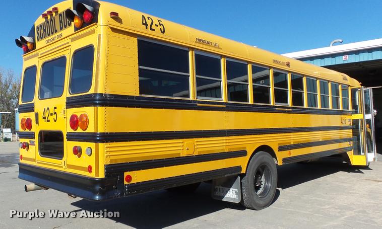 image for item K8126 2005 Freightliner FS65 Thomas school bus