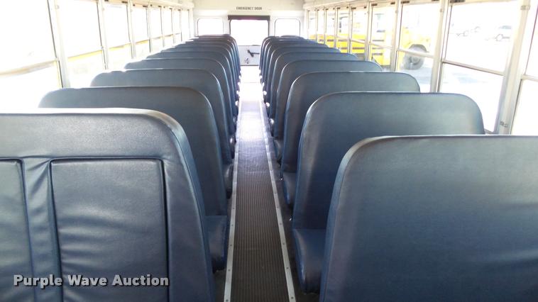 image for item K8126 2005 Freightliner FS65 Thomas school bus