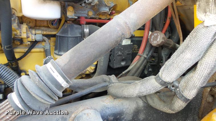 image for item K8126 2005 Freightliner FS65 Thomas school bus