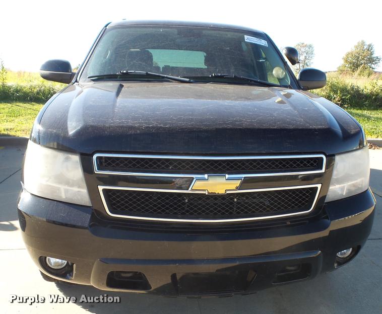 image for item K8127 2007 Chevrolet Suburban 2500 LT SUV