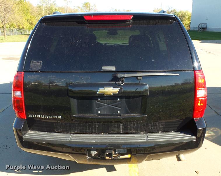 image for item K8127 2007 Chevrolet Suburban 2500 LT SUV