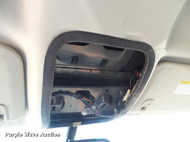 image for item K8127 2007 Chevrolet Suburban 2500 LT SUV