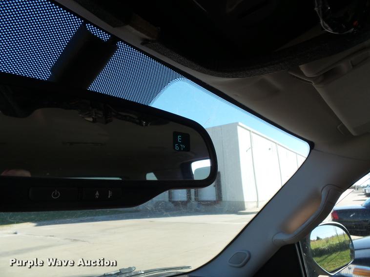 image for item K8127 2007 Chevrolet Suburban 2500 LT SUV