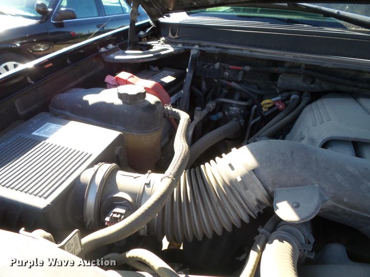 image for item K8127 2007 Chevrolet Suburban 2500 LT SUV