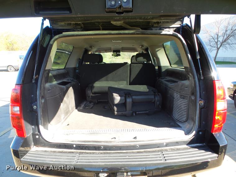 image for item K8127 2007 Chevrolet Suburban 2500 LT SUV