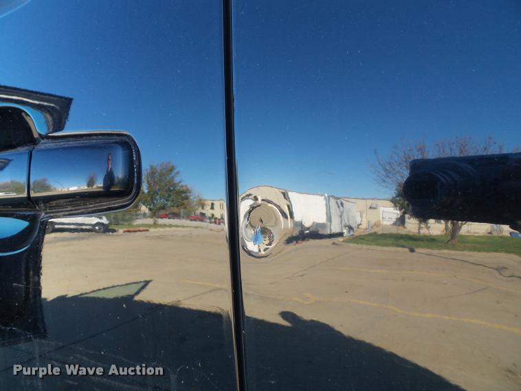 image for item K8127 2007 Chevrolet Suburban 2500 LT SUV