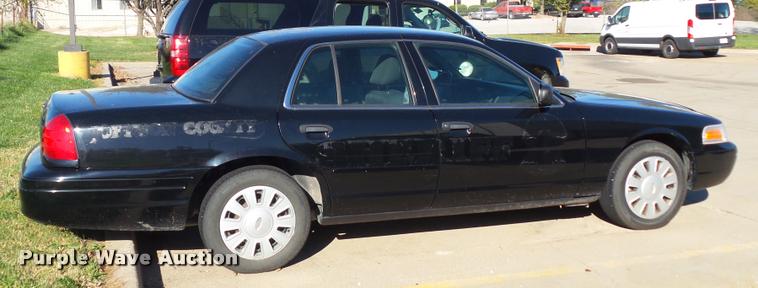 image for item K8128 2008 Ford Crown Victoria Police Interceptor