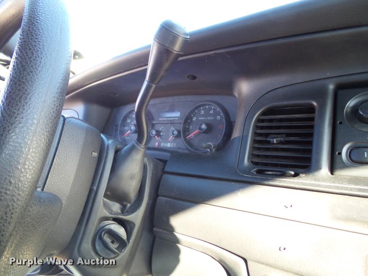 image for item K8128 2008 Ford Crown Victoria Police Interceptor