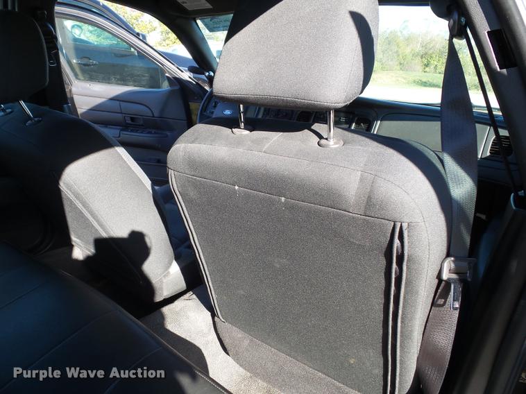 image for item K8128 2008 Ford Crown Victoria Police Interceptor