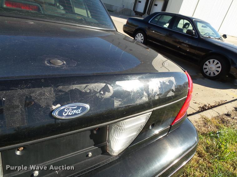 image for item K8128 2008 Ford Crown Victoria Police Interceptor