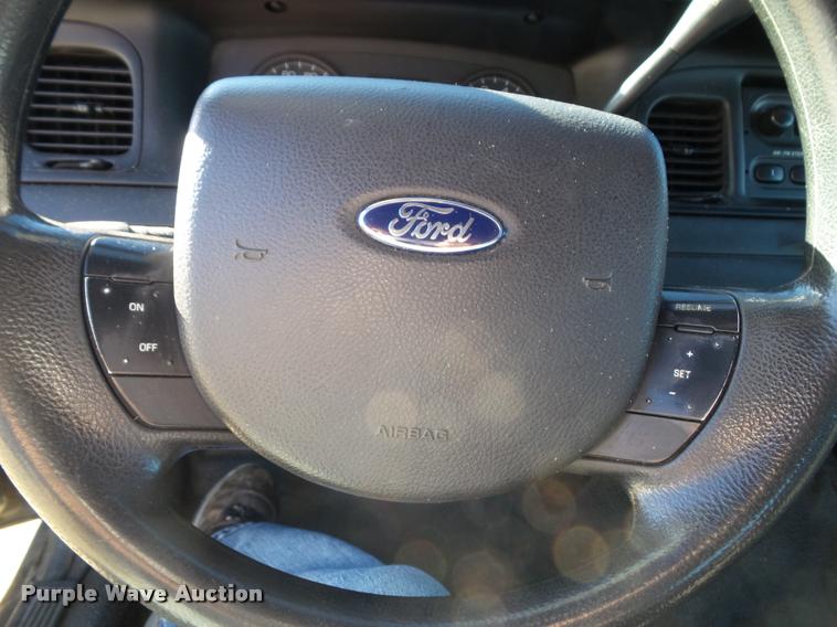 image for item K8129 2009 Ford Crown Victoria Police Interceptor