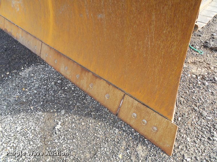 image for item K8133 2002 Caterpillar D4G XL dozer