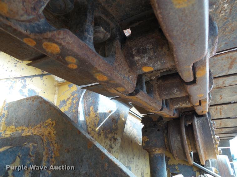 image for item K8133 2002 Caterpillar D4G XL dozer