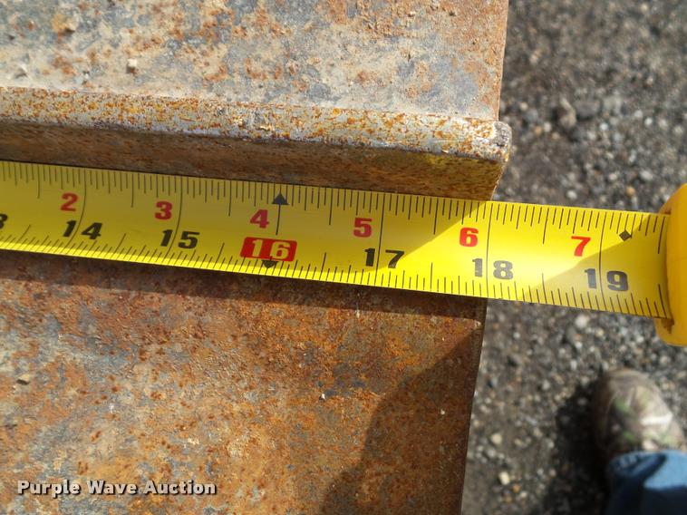 image for item K8133 2002 Caterpillar D4G XL dozer