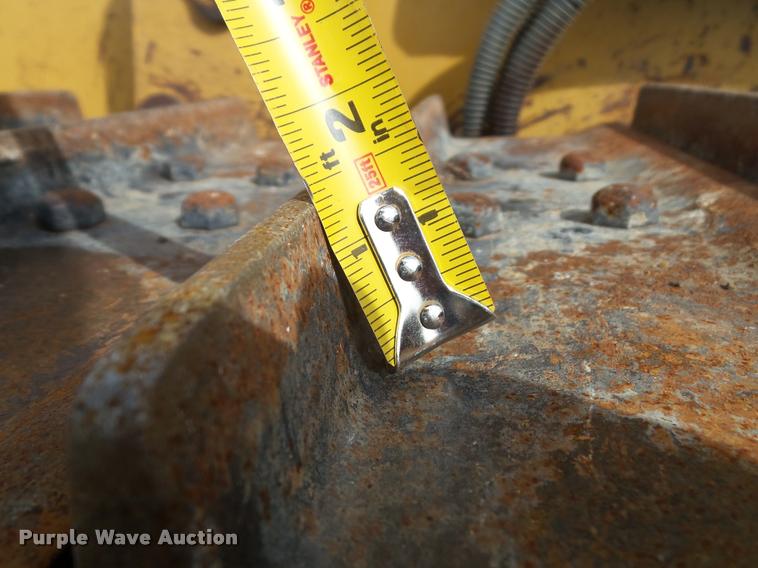 image for item K8133 2002 Caterpillar D4G XL dozer