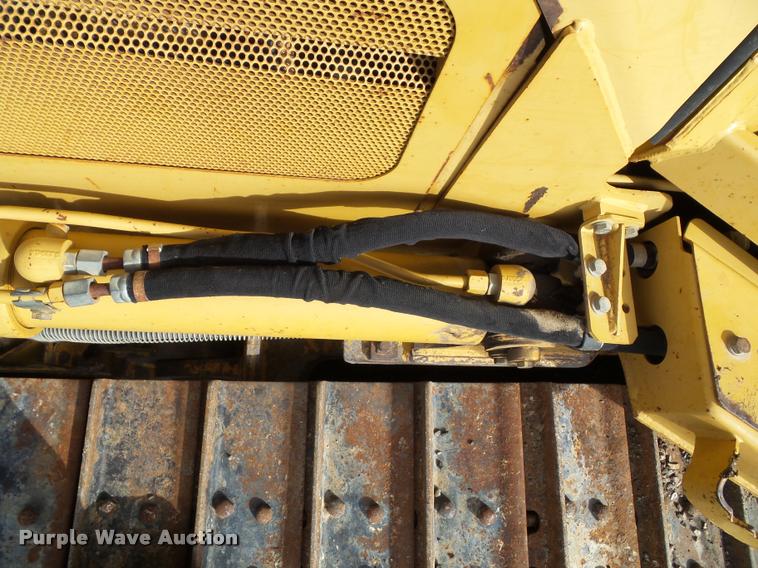 image for item K8133 2002 Caterpillar D4G XL dozer
