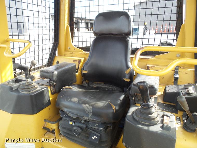 image for item K8133 2002 Caterpillar D4G XL dozer