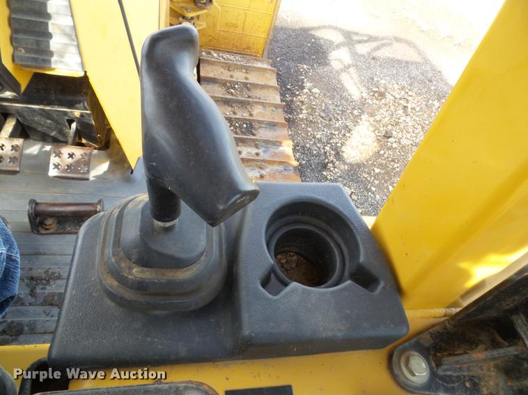 image for item K8133 2002 Caterpillar D4G XL dozer
