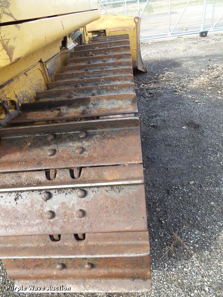 image for item K8133 2002 Caterpillar D4G XL dozer
