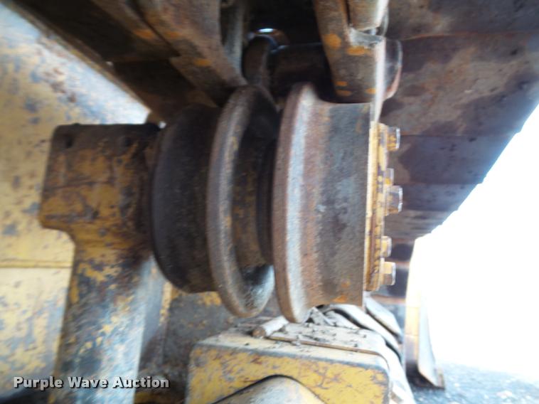 image for item K8133 2002 Caterpillar D4G XL dozer