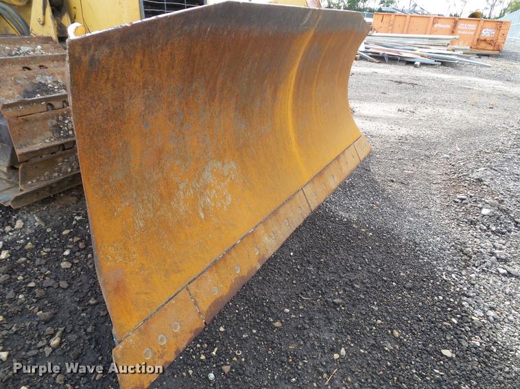 image for item K8133 2002 Caterpillar D4G XL dozer